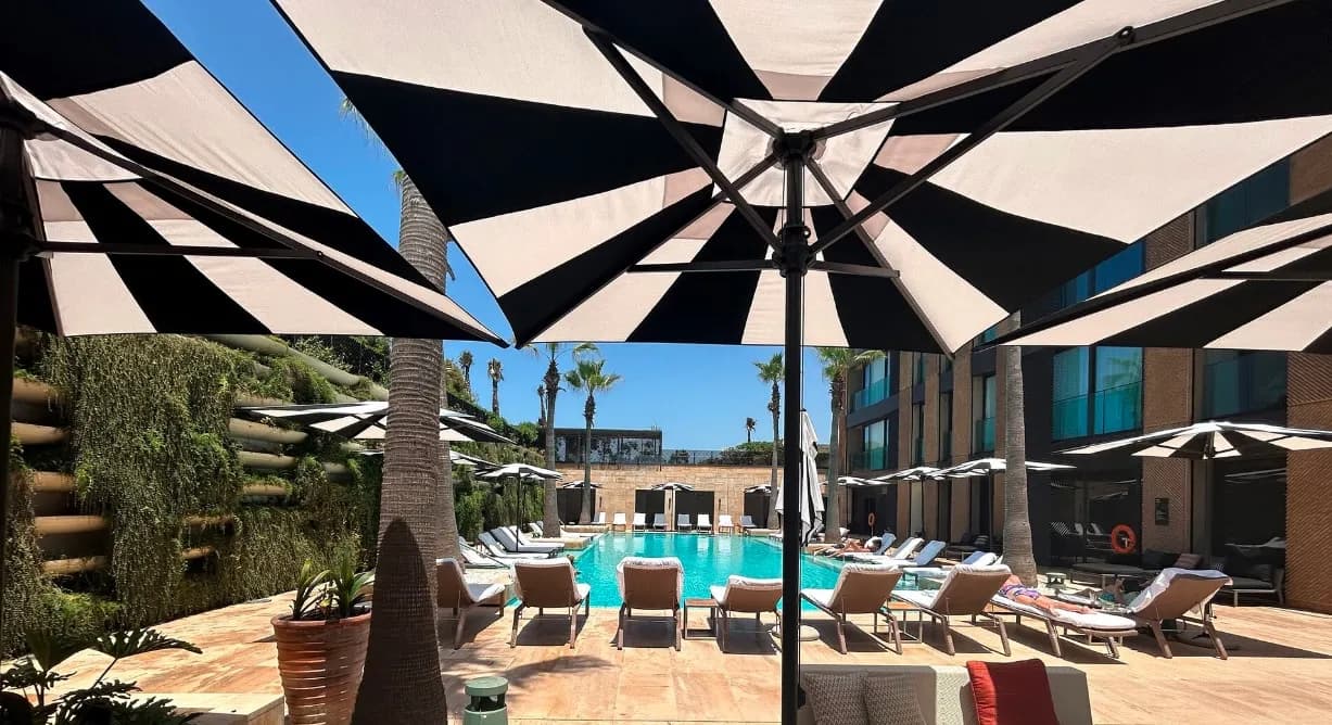 FIM Luxury Hotel Pool Shading
