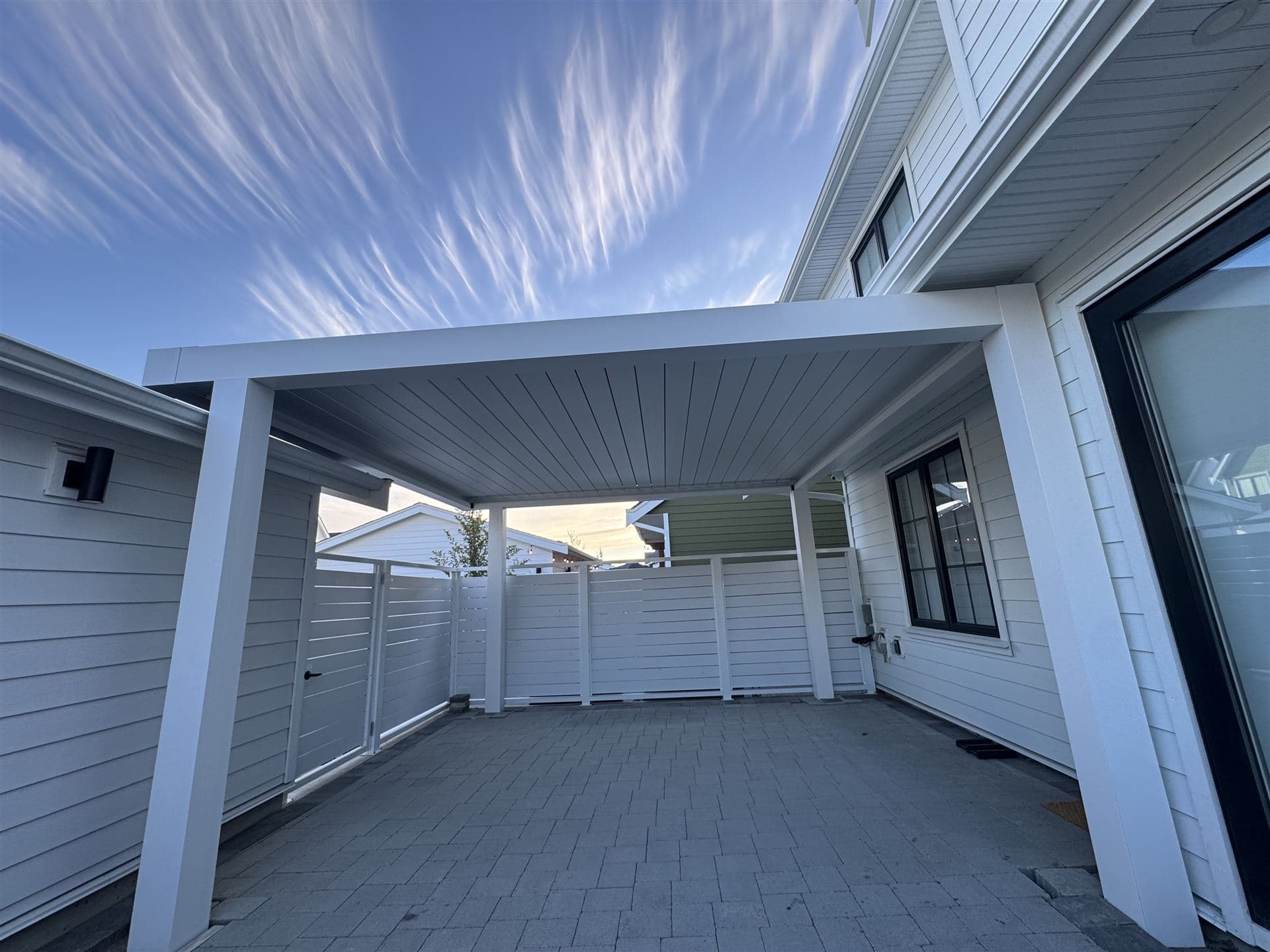 Patio Covers, Screens & Patio Heating in North Vancouver